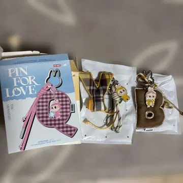 popmart 러브브 pin for love 키링 Y B