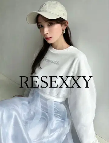 [ 새상품급 ] RESEXXY 오버 튤 맨투맨