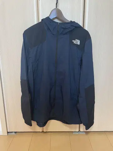 THE NORTH FACE 마운틴 파카 네이비