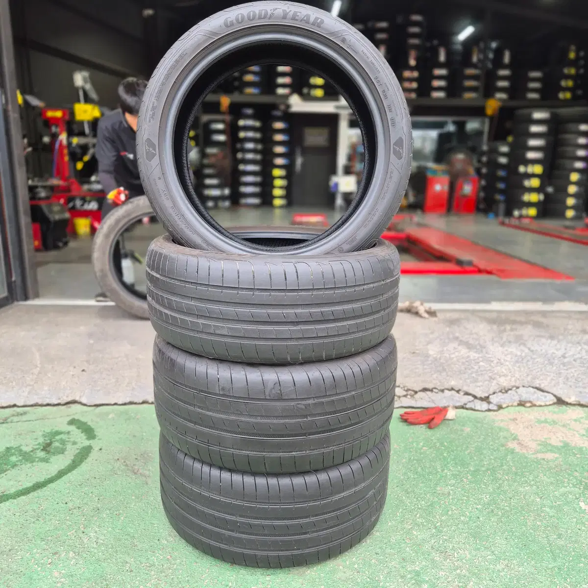 굿이어 이글 F1 245 40 19 275 35 19 사이즈 중고 한대분 #굿이어타이어,#굿이어 이글F1,#2454019,#2753519,#5시리즈타이어 on Bunjang Global Site.