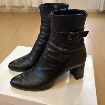 블랙 숏부츠
