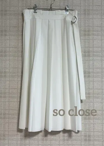 So Close 플리츠 랩 스커트