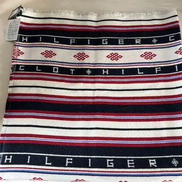 TOMMY HILFIGER 담요