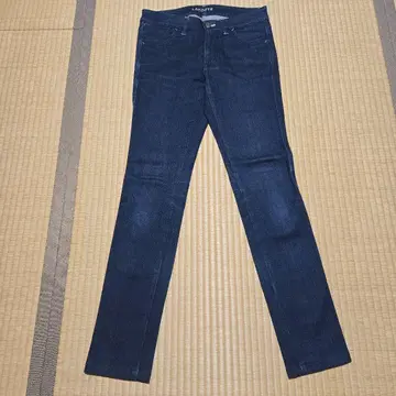 LACOSTE 다크 블루 스키니 데님 M 사이즈 자수 있음