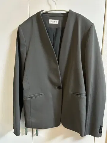 PLST 노카라 자켓