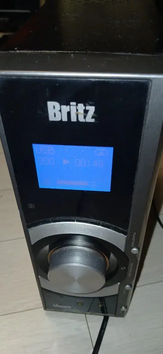 Britz amplifier speaker