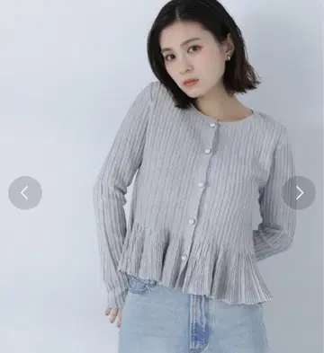 NATURAL BEAUTY BASIC 랜덤 리브 펄 버튼 가디건