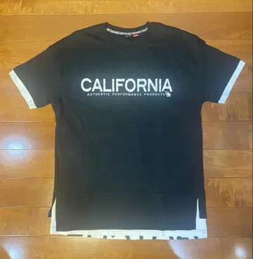 새상품급 GOTCHA T셔츠 3L California 로고