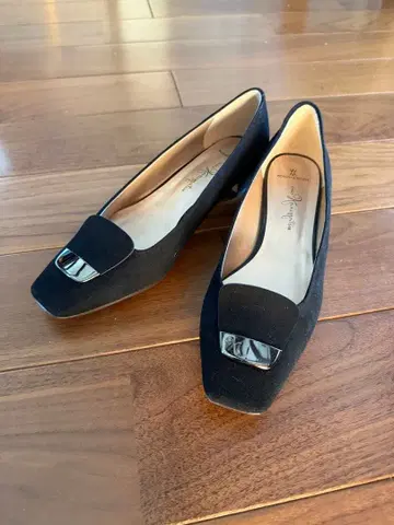 GINZA kanematsu 블랙 스퀘어토 펌프스 24.5cm 박스 포함