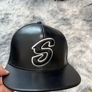 SUPPLIER 스트레이트 캡