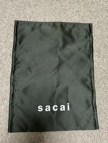 Sacai 사카이 나일론 파우치 카키 계열