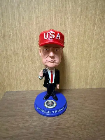 도널드 트럼프 보블헤드 피규어