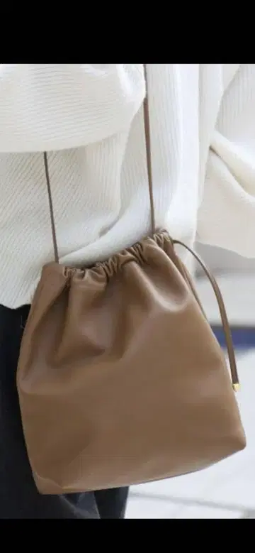 Deuxieme Classe [CELERI/셀리] POUCH CLUTCH
