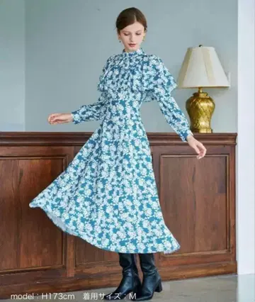 AND COUTURE 꽃무늬 케이프 프릴 원피스 M 그린