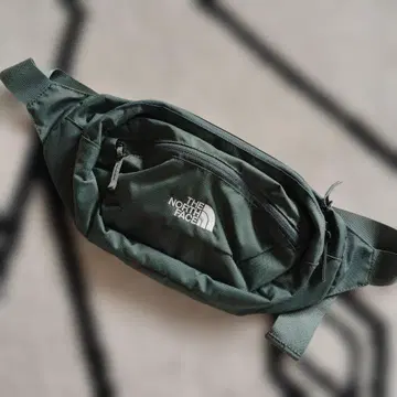THE NORTH FACE 바디백 다크 그린