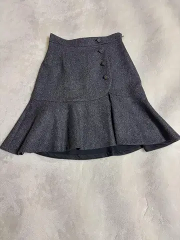 질 스튜어트 페플럼 스커트