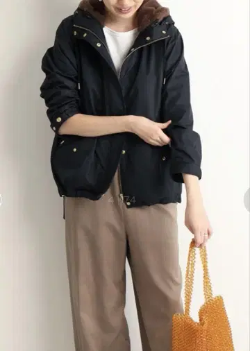 슬로브 이에나 에코 퍼 후드 밀리터리 블루종 네이비 40