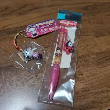 헬로키티 스트랩과 펜 세트
