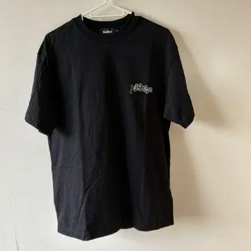 XLARGE 블랙 T셔츠 M 사이즈