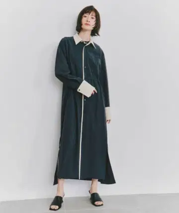 UNITED TOKYO 유나이티드 도쿄 바이칼 드로스트 원피스