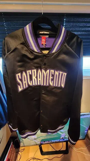 사쿠라멘토 킹스 바시티 자켓 미첼앤네스