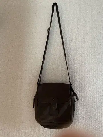 바나나리퍼블릭 숄더