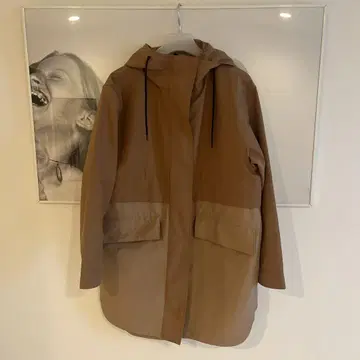 베이지 후드 부착 롱 자켓