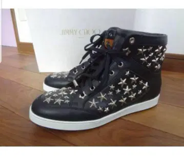 지미추 스타 스터드 하이컷 스니커즈