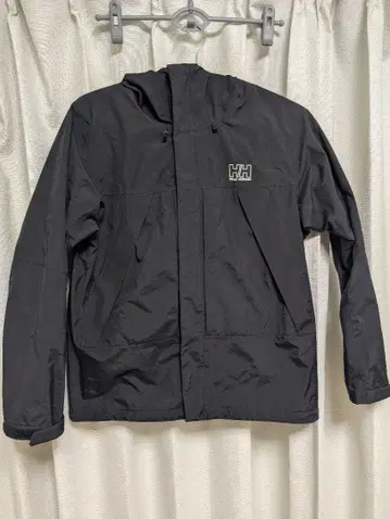 Helly Hansen 블랙 후드 부착 자켓
