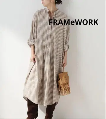FRAMeWORK 샴브레이 스트라이프 원피스 베이지 계열 38 루즈핏