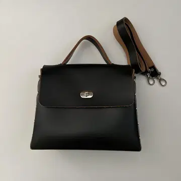 assemble hand bag flap M