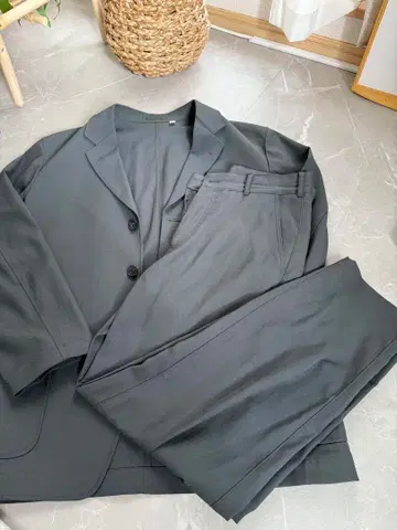 [레어] Uniqlo 셋업 (카키)