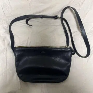 A.P.C. Rue Madame Paris 블랙 숄더백