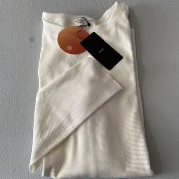 새상품 URBAN RESEARCH DOORS 긴팔 T셔츠 M 사이즈