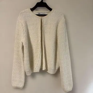 ZARA 아이보리 노카라 자켓