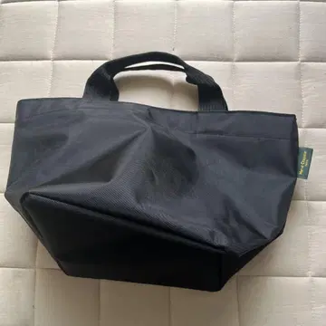 블랙 토트백 나일론 소재