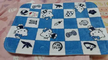 헬로키티 체크 무늬 매트 약 30cm x 40cm