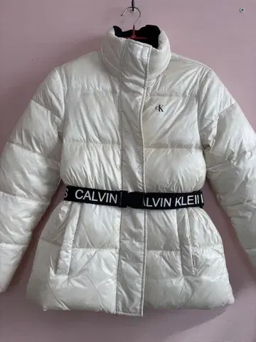 Calvin Klein 아이보리 다운 자켓