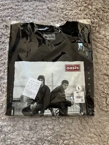 oasis 흑백 프린트 티셔츠 L