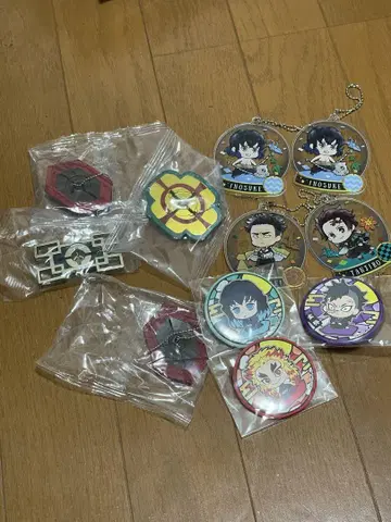 귀멸의 칼날 캡슐 토이 츠바, 캔 배지, 키링