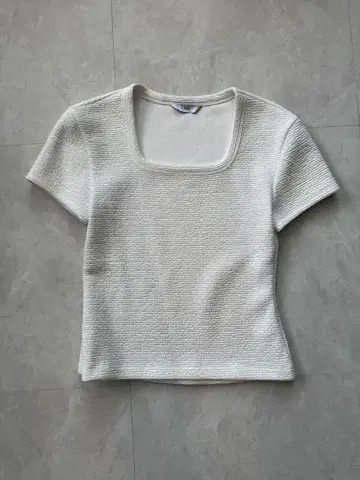 ORR 화이트 스퀘어넥 반팔 T셔츠