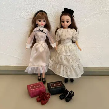 리카짱 베리 콜라보 & 어른스러운 리카짱 가챠 신발 2족 세트