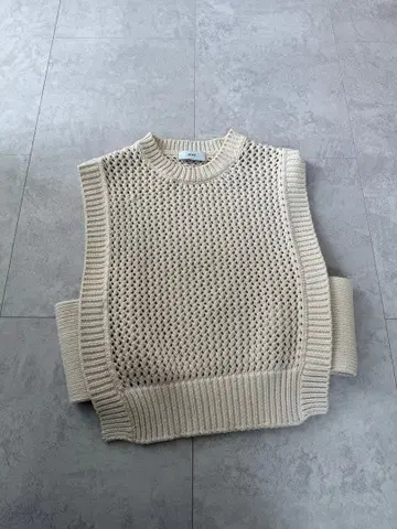 HYKE 메쉬 편직 니트 베스트 베이지