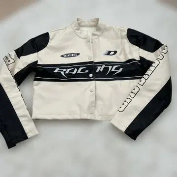 Dazy RACING CLUB 크롭 자켓