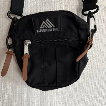 GREGORY 블랙 숄더백