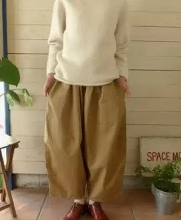 ORDINARY FITS 캐주얼 팬츠 사이즈 00 베이지 치노