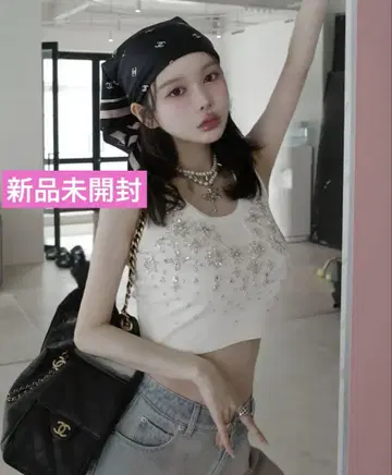 미개봉 새상품 Darich 다리치 주얼리 리브 슬리브리스 상의