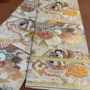 앤티크 화려한 학과 꽃의 마루오비