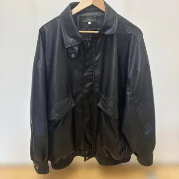 블랙 가죽 자켓