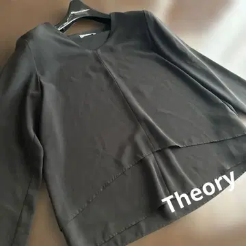 Theory 블랙 긴팔 상의 사이즈 38